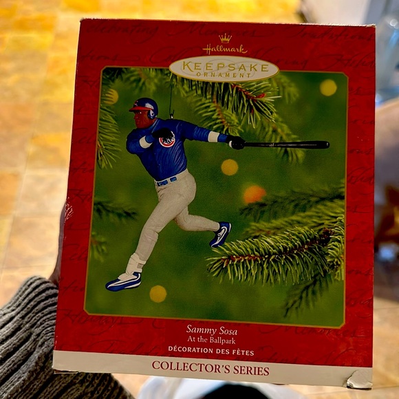 2001 Sammy Sosa Christmas ornament collector series - Picture 1 of 5